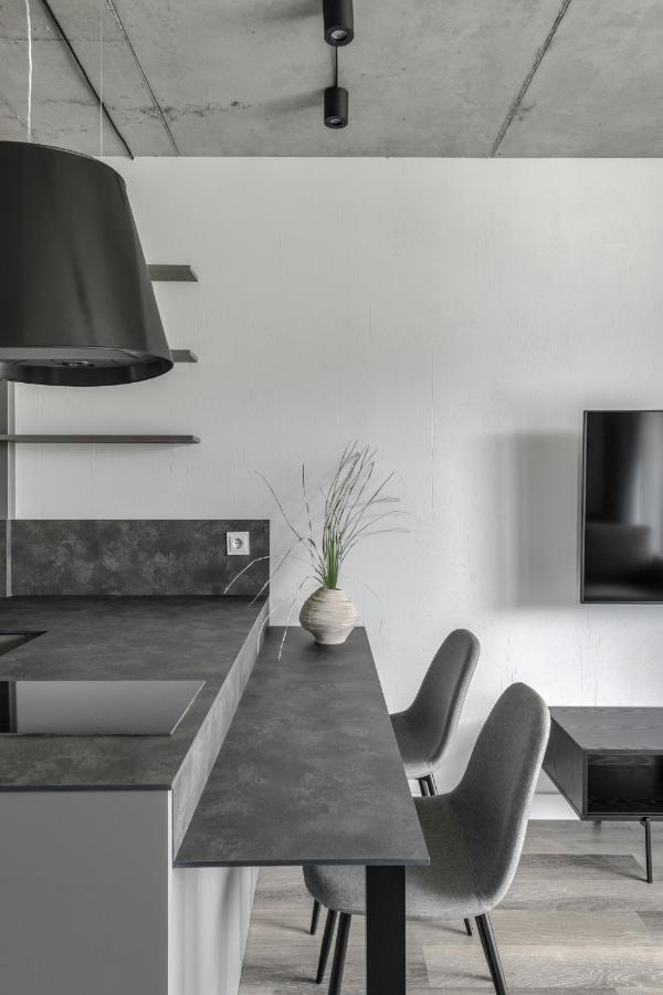 Urban Jungle Apartments By Reside Baltic Vilna Exterior foto